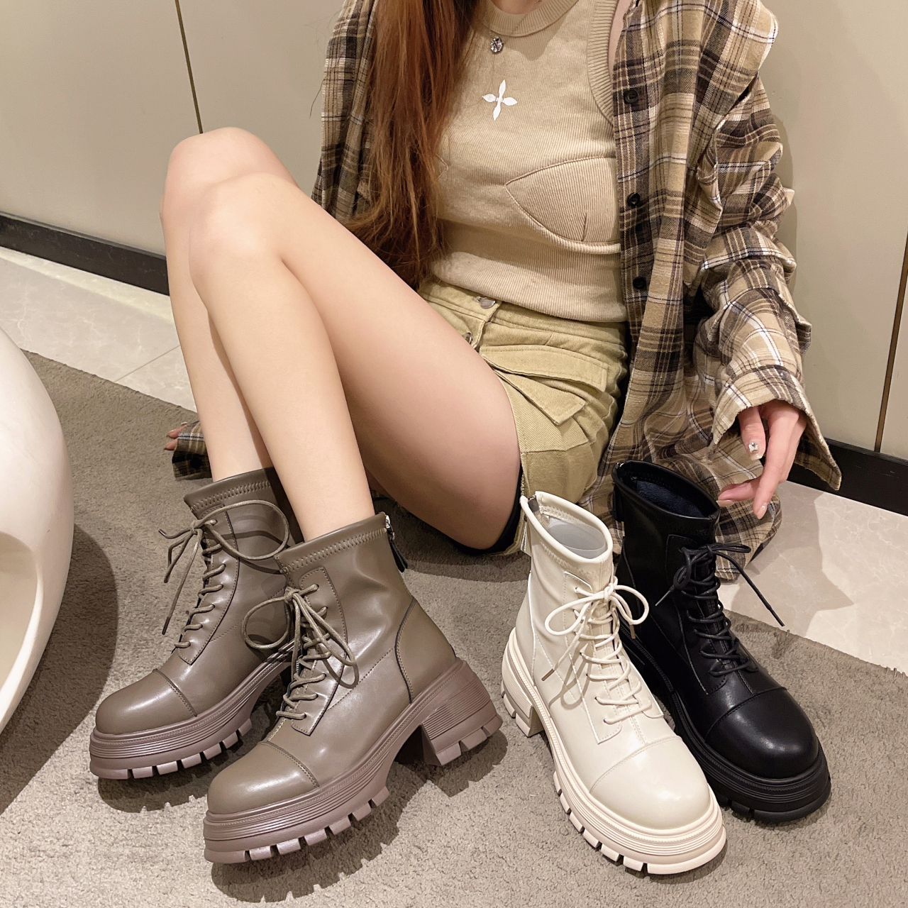 2023时尚冬季网红百搭复古小众系带靴子M061