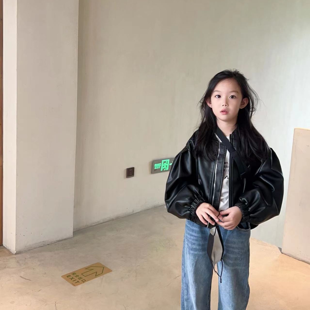 泡妈童装  【泡泡袖】2023秋季儿童女童休闲时尚皮衣外套23088