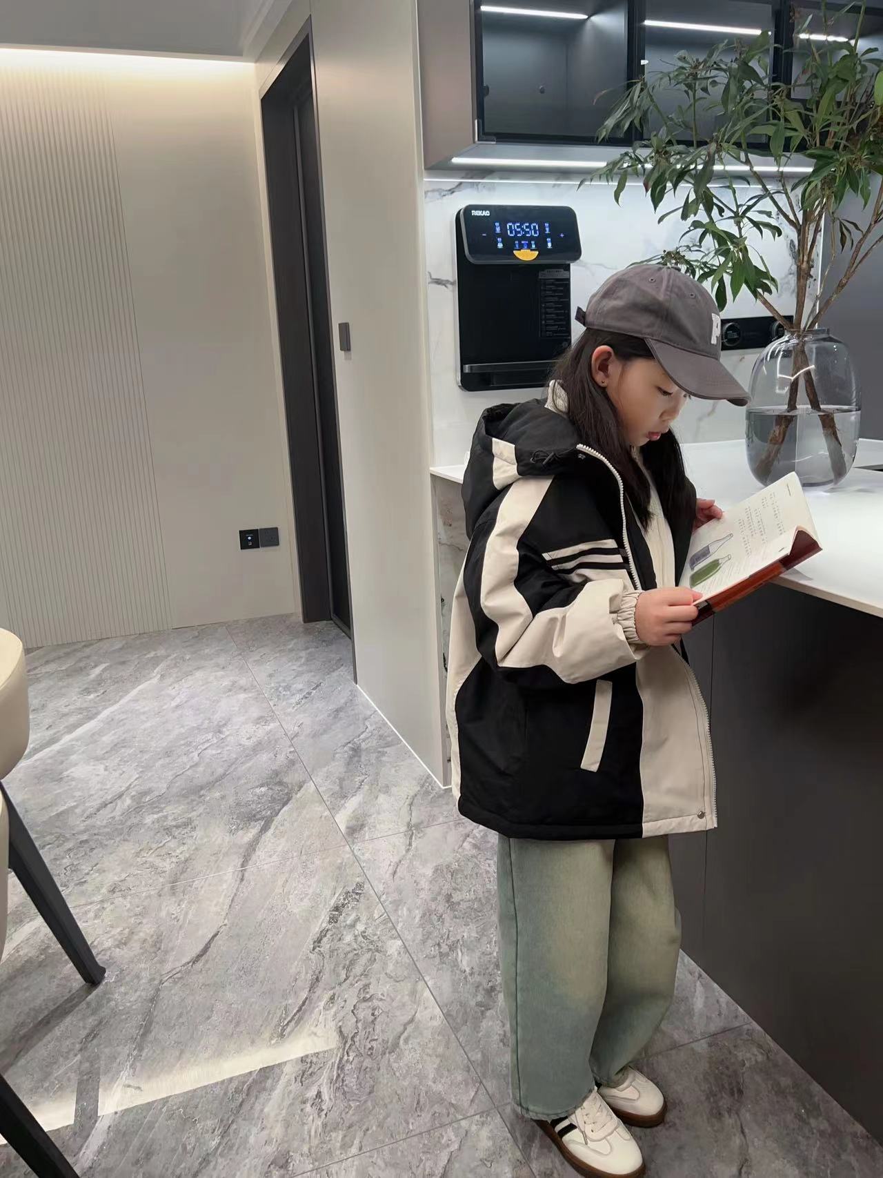 泡妈童装  【一衣三穿】2023冬季儿童男童女童休闲百搭外套23339
