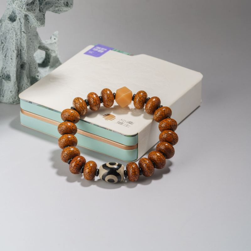 品茶盘串|唐八棱三眼老星月菩提开片精品手串