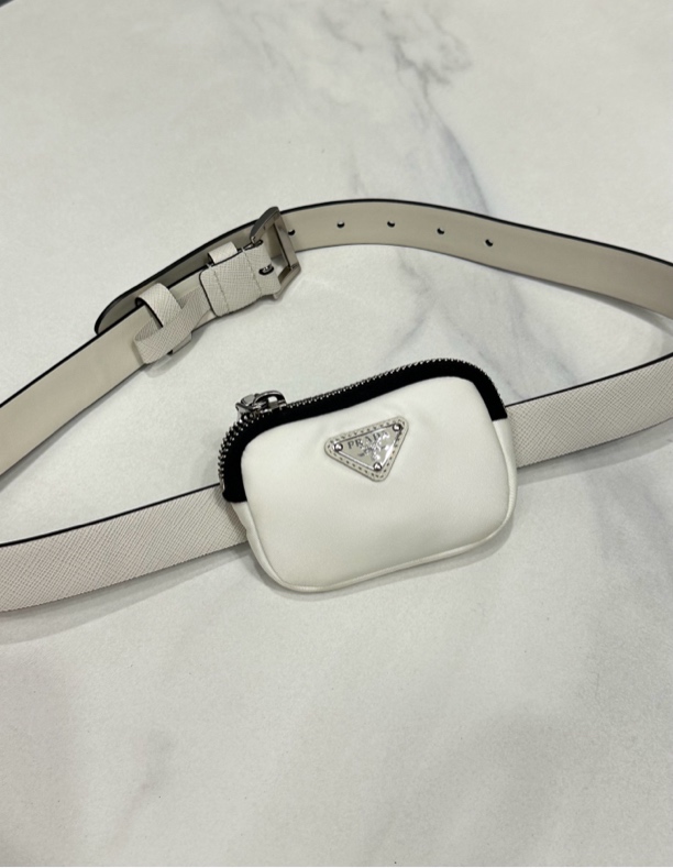95新  街角/prada白色腰包9cm/0874010407