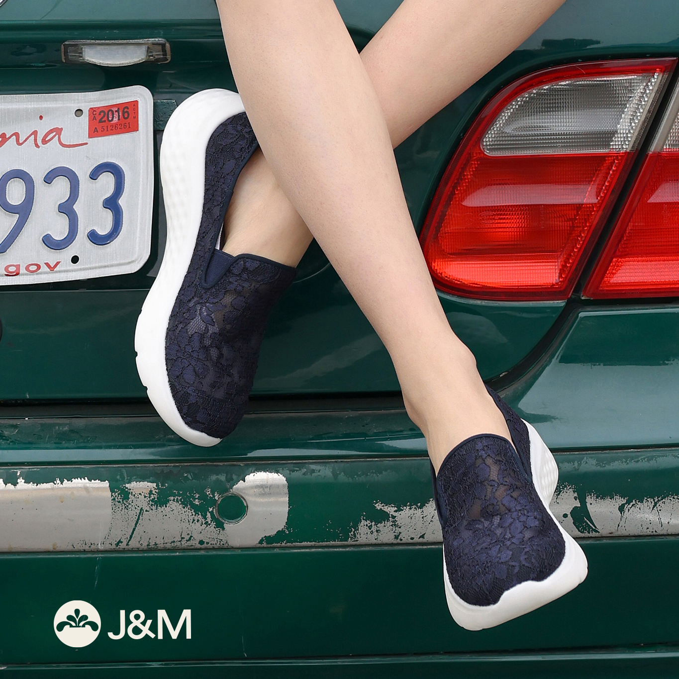 J&M/快乐玛丽蕾丝镂空网舒适时尚休闲夏季透气厚底包头软底75039W