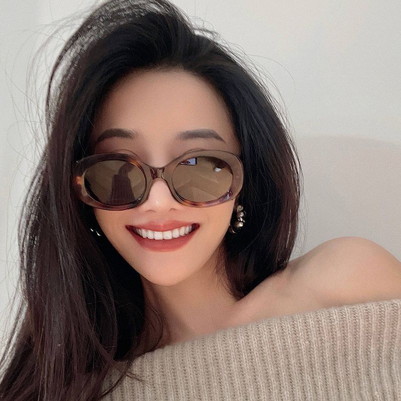 网红同款墨镜女款2023新款法式复古豹纹椭圆太阳眼镜猫眼高级感