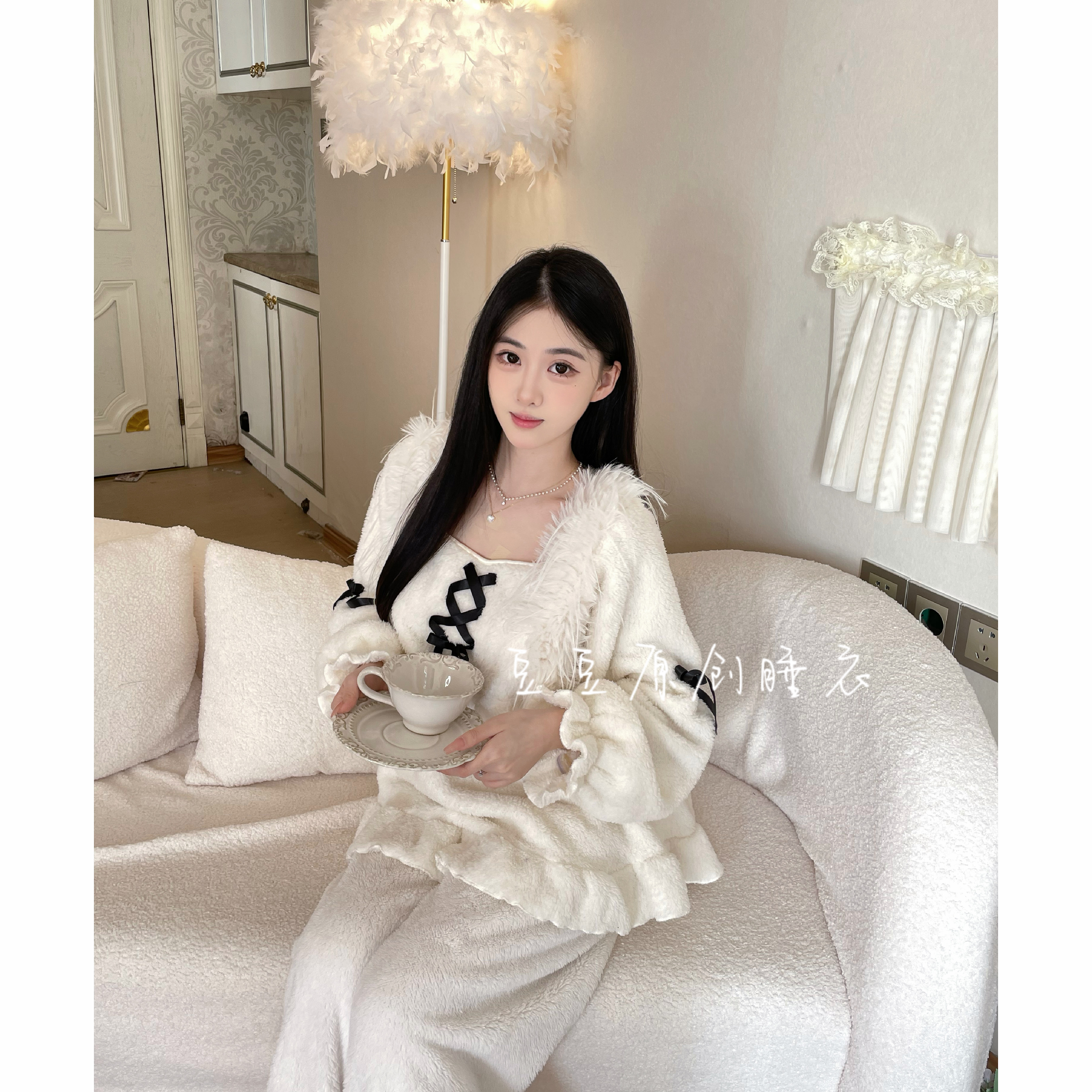 【天鹅之恋】加厚雪芙绒双面绒零度可穿纯欲风显白冬保暖家居服女