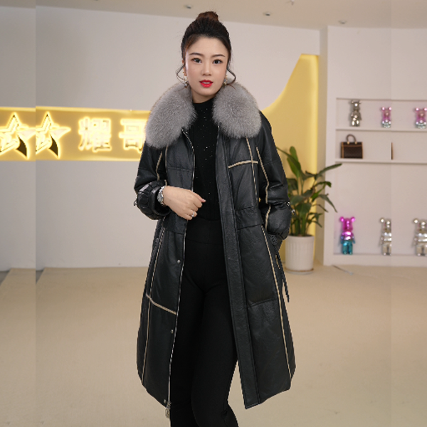 海宁新款真皮冬季热力感保暖气质狐狸毛领设计师大毛领秋冬厚外套