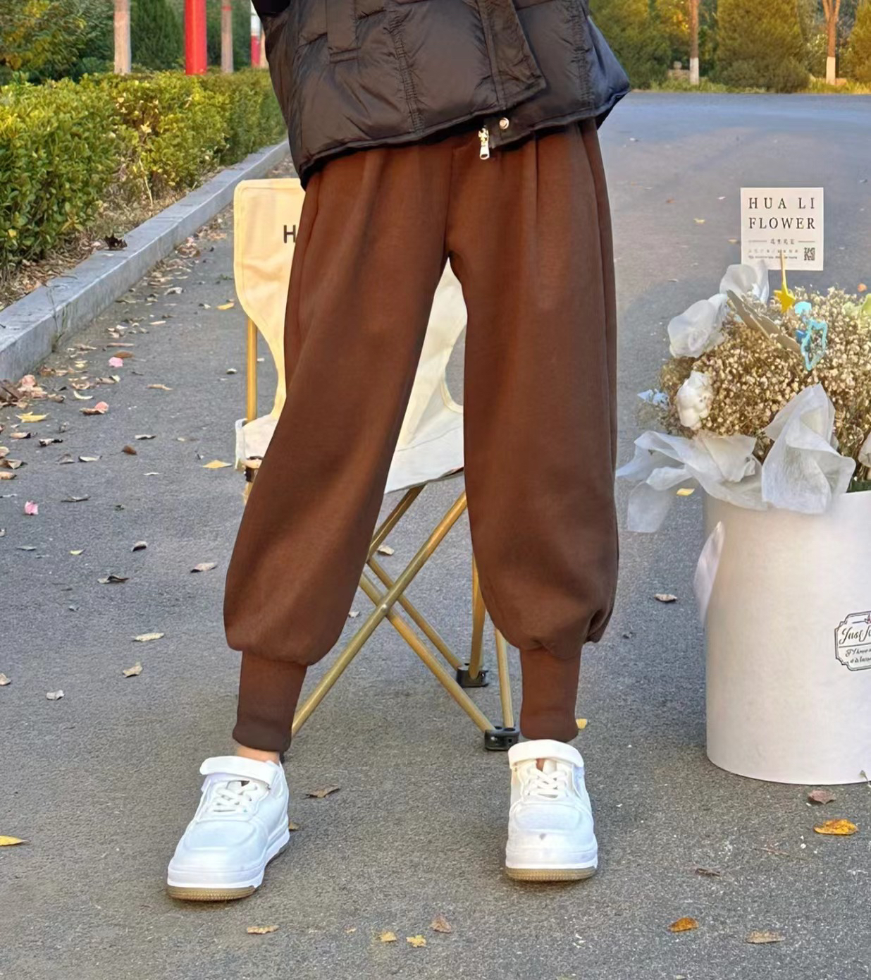 女童秋冬加绒加厚哈伦裤2023新款女孩一体绒灯笼裤中大童冬季裤子