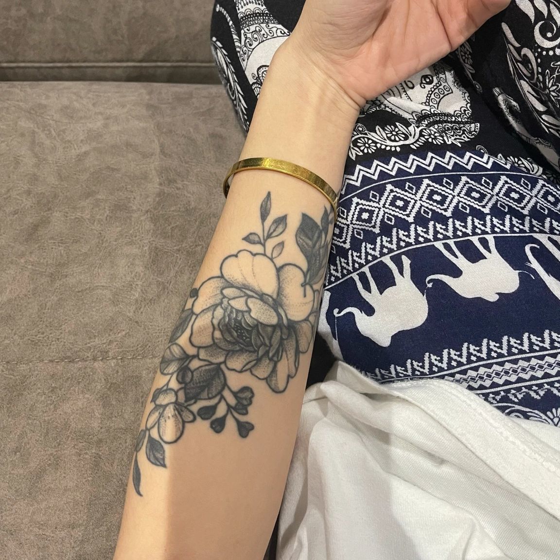素花牡丹花纹身贴草本半永久手臂花臂小红书同款潮酷个性仿真防汗