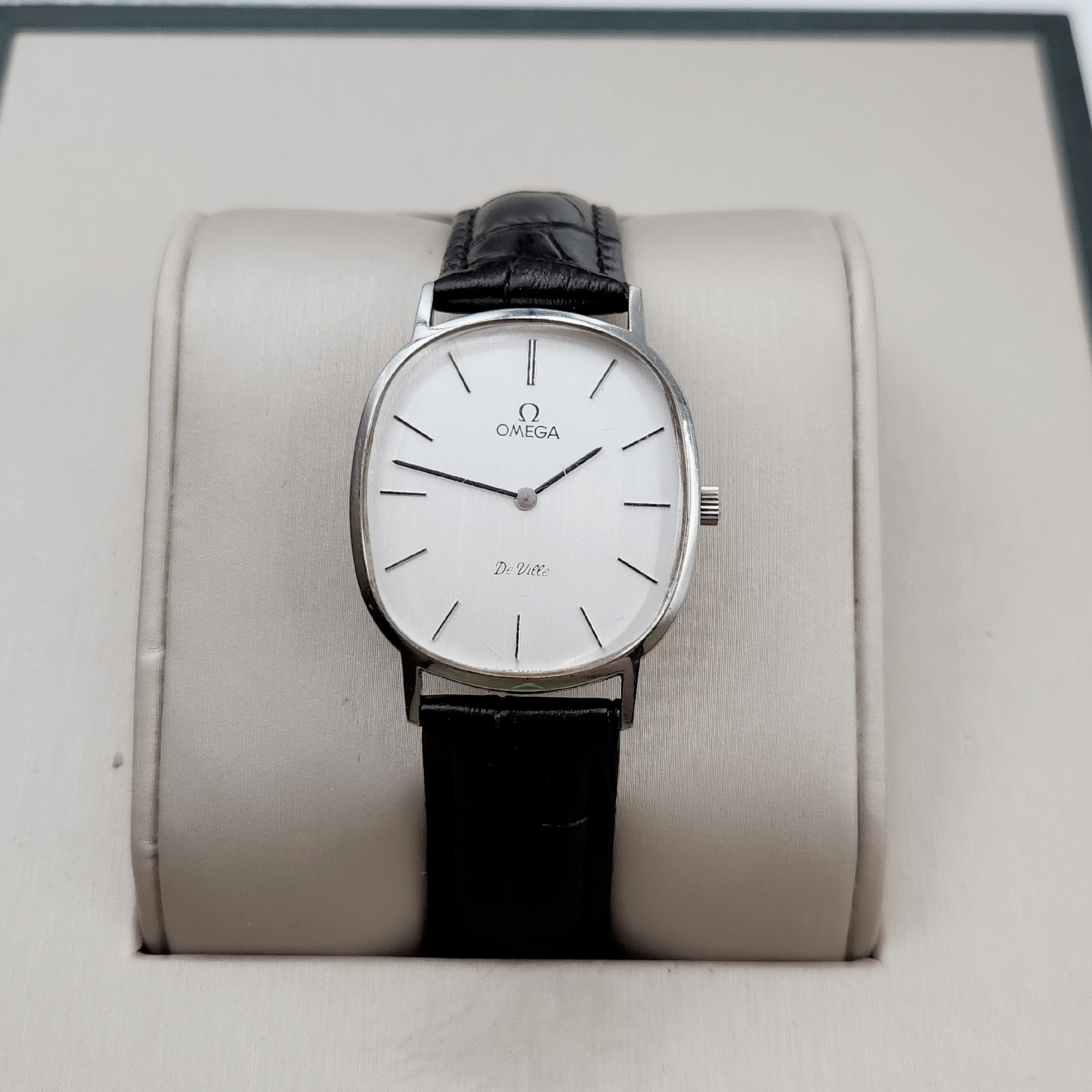 95新 Omega/欧米茄  手动机械腕表30*33mm/公价23999/WH4296