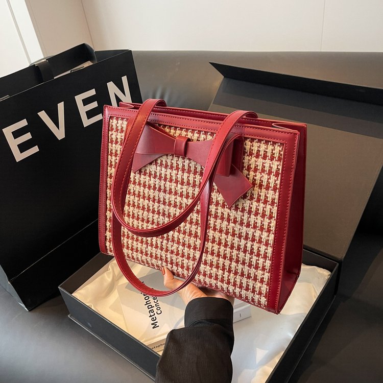 红色包包婚包女2023新款千鸟格高级感大容量单肩托特包新娘结婚包