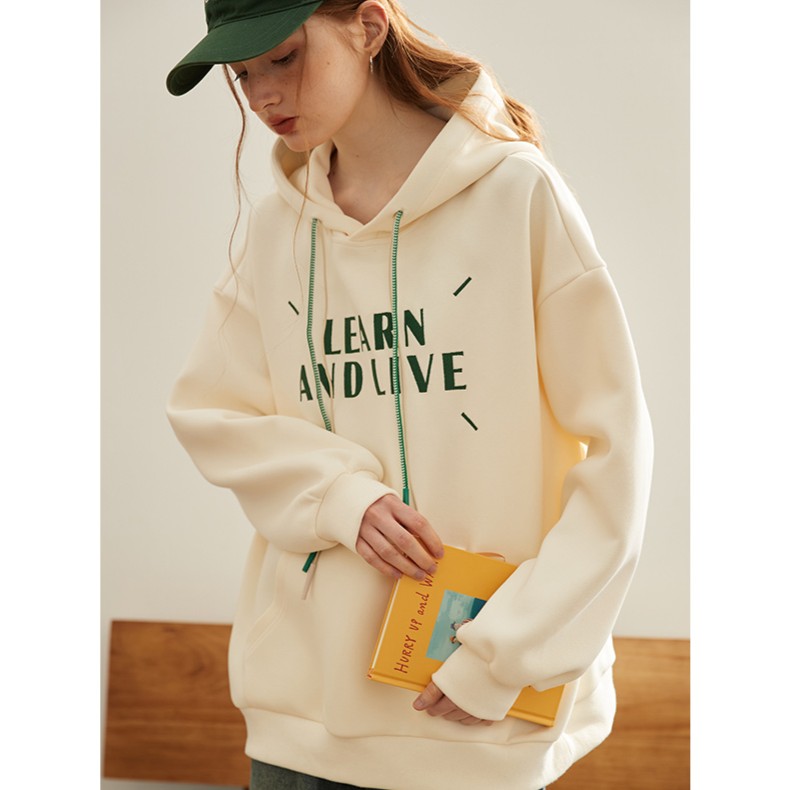 库恩玛维米色长袖连帽卫衣女2023年新款秋季学生宽松休闲套头上衣