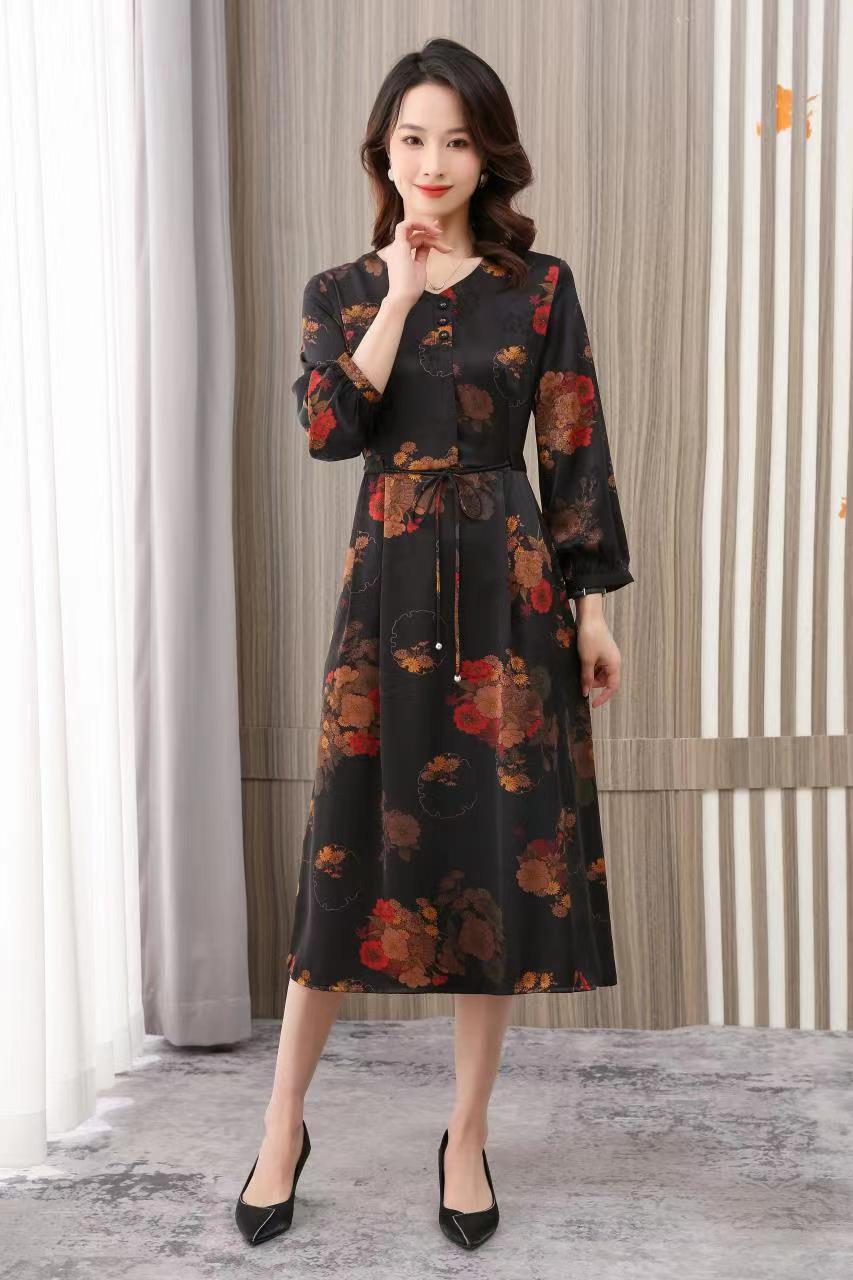 D-8052  新款新中式风收腰女士法式连衣裙