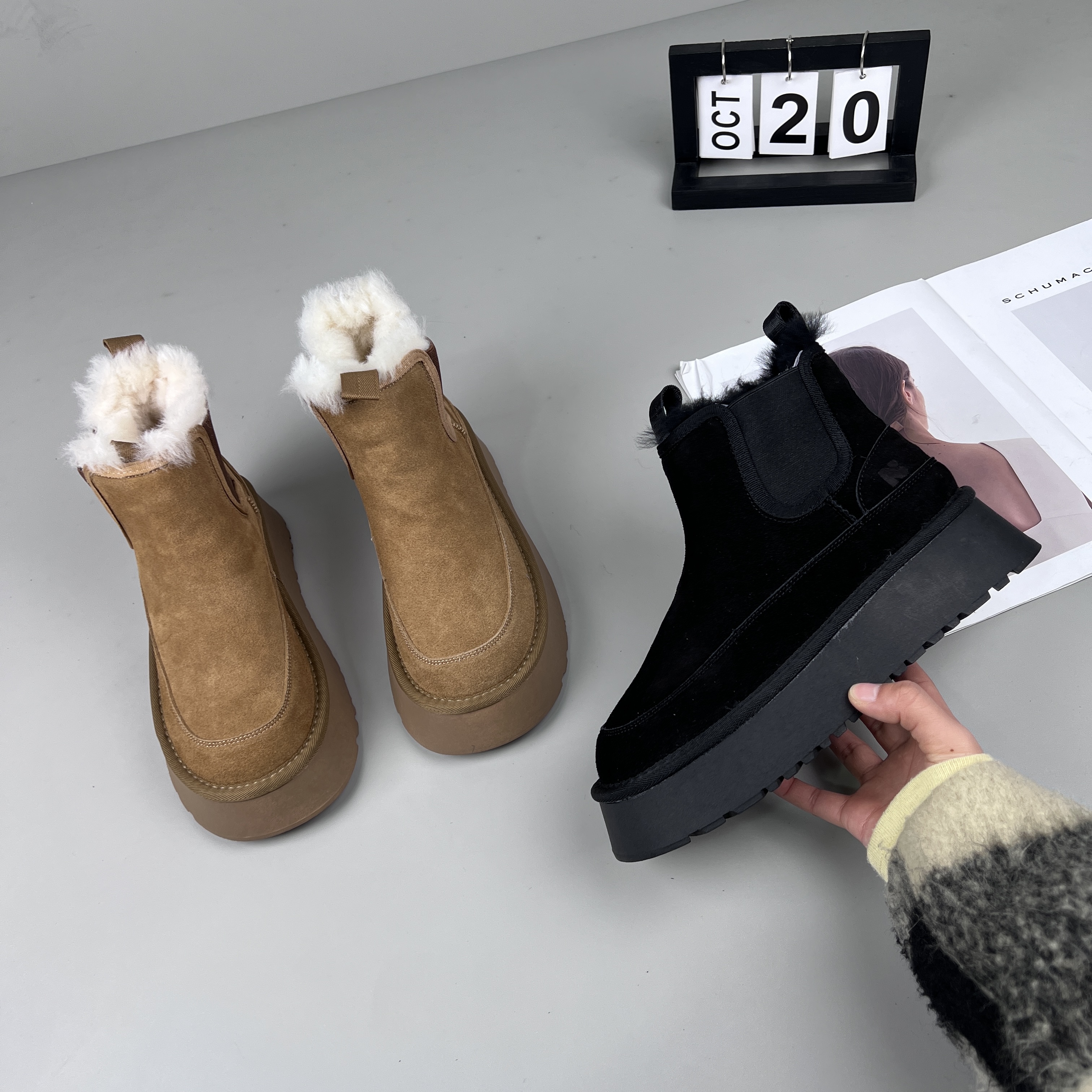 春季新款加绒保暖时尚休闲百搭女款雪地靴短筒雪地靴 Y 检 56