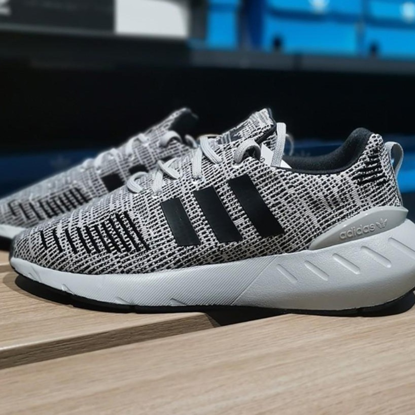 【严选清货】Adidas阿迪达斯休闲鞋低帮减震运动鞋GZ1555