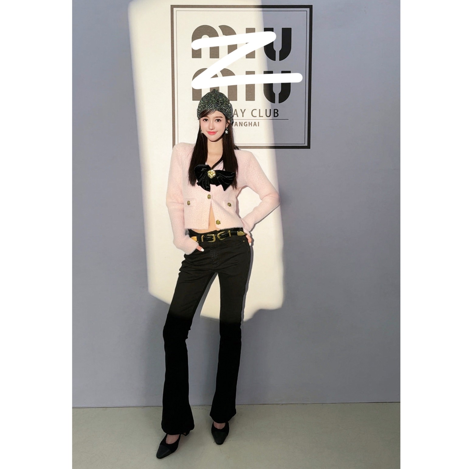 “Denim Chic”CE家23新款爱心刺绣微喇叭牛仔裤 SP19113