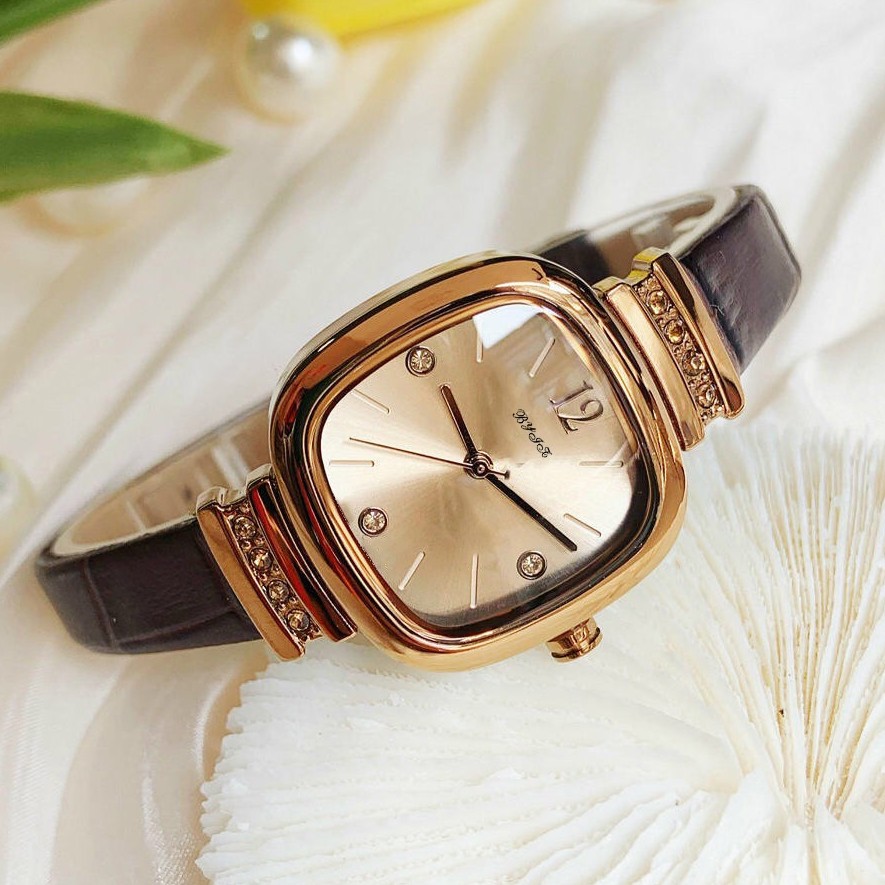 复古小方糖防水女表皮表带女士手表气质方形韩版精致轻奢学生ins
