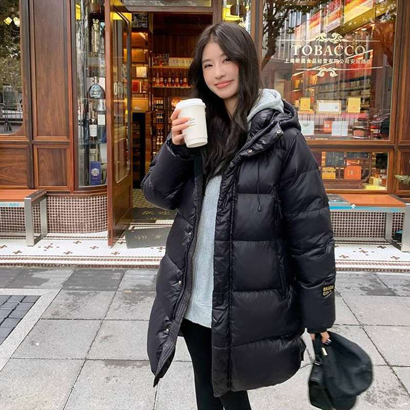 黑j中长款保暖外套冬季羽绒服女连帽韩版烫金加厚百搭