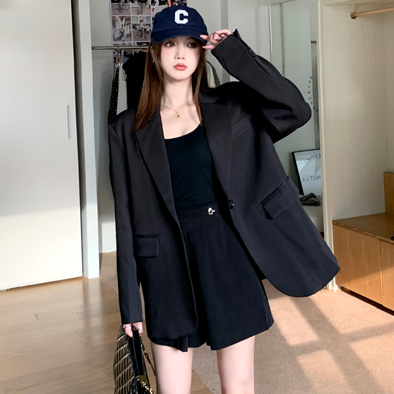 高级设计感黑色休闲小西装外套女装2023年秋冬新款宽松显瘦西服潮