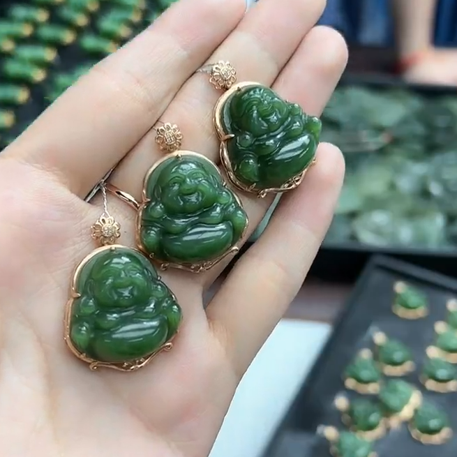 玉美人菲菲-21341-18k碧玉吊坠-满包猫眼佛--多样性发一赠链