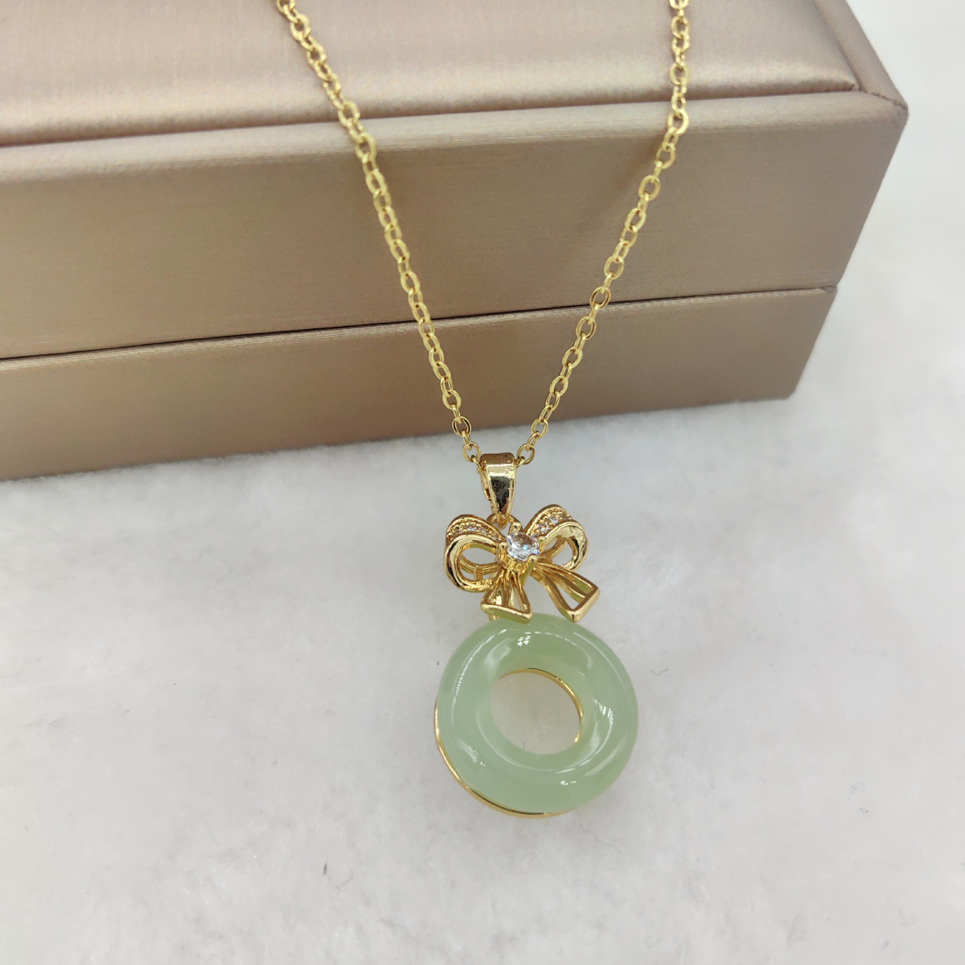 轻奢小众设计蝴蝶项链【送盒子】