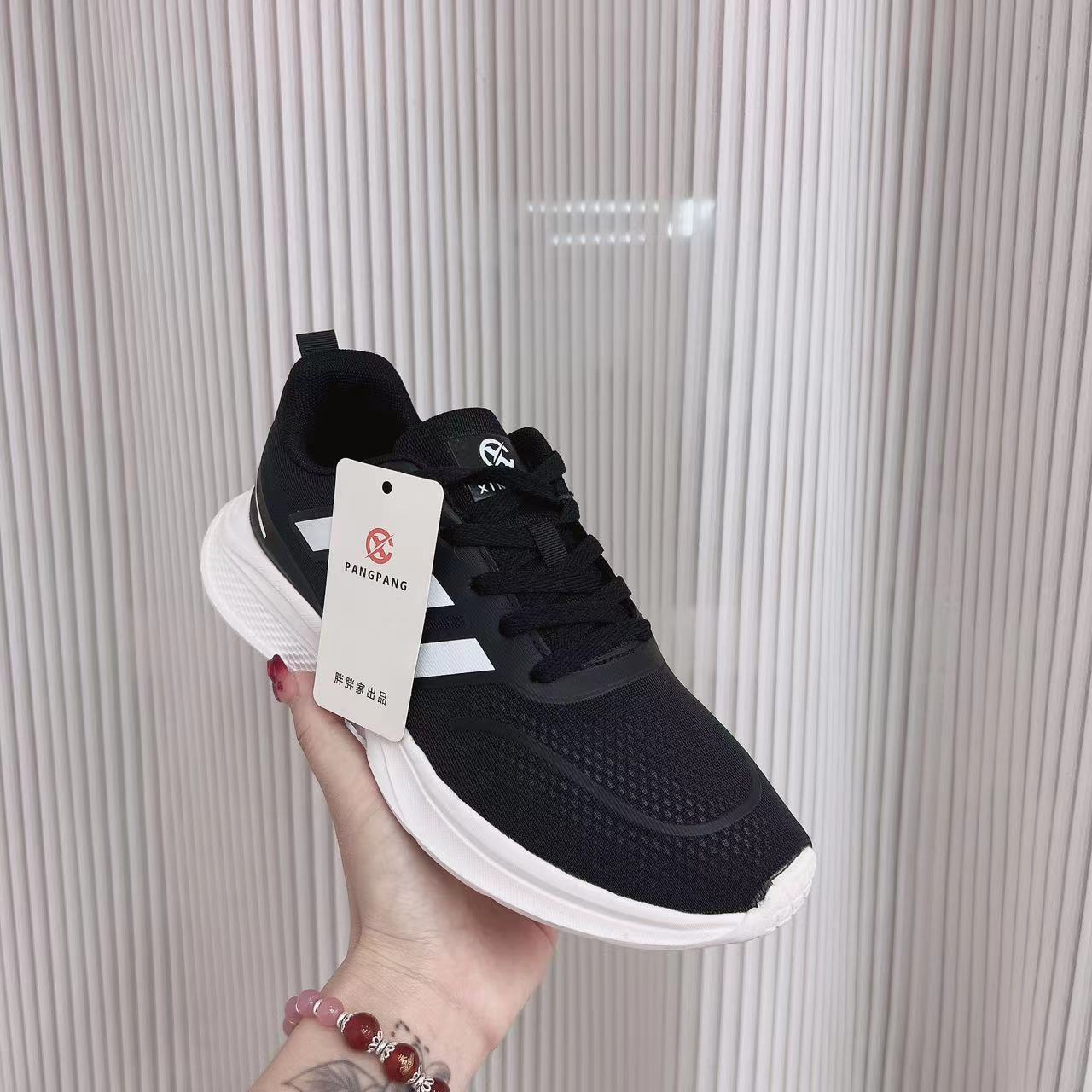 #888#全家福加棉款情侣休闲百搭运动鞋
