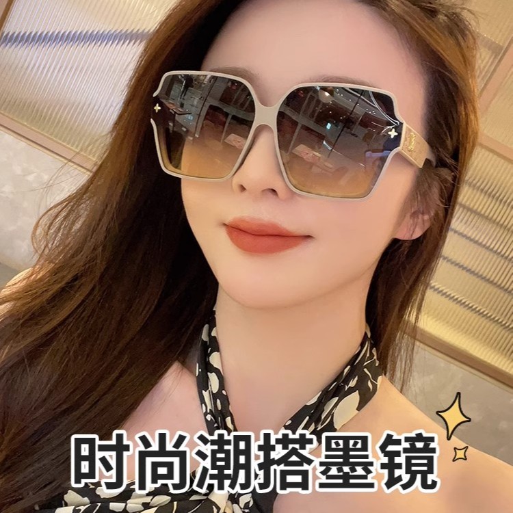 渐变时尚显瘦百搭轻奢墨镜女高级感夏季新款方形防紫外线太阳眼镜