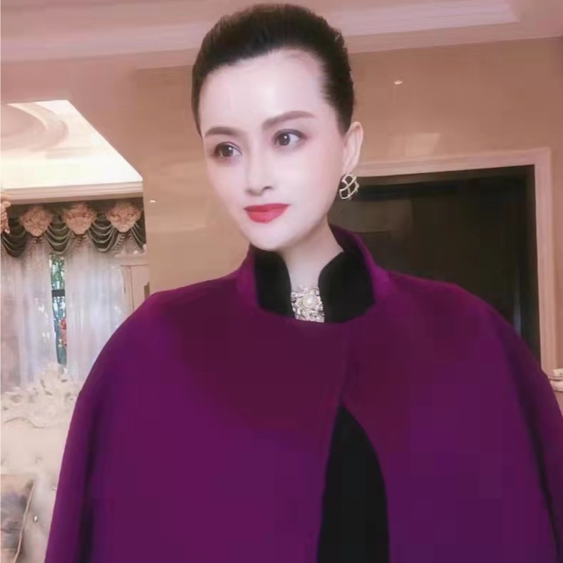 2023年新款设计师女装外套时尚气质百搭宽松大衣