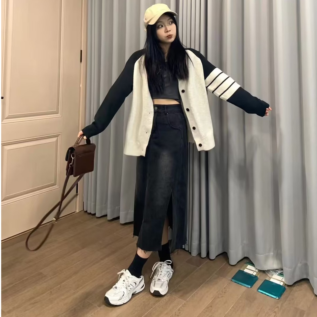 【XW-HOME】早秋新款A字半身开叉气质时尚宽松纯色磨白中高腰牛仔裙