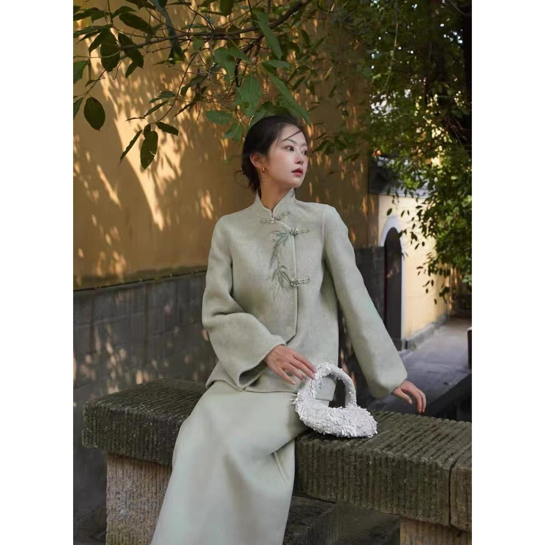 禅意新中式国风绿色毛呢外套女秋冬半身裙两件套装茶系穿搭一整套