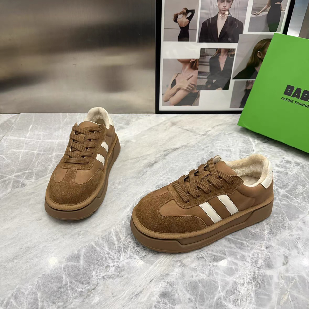 回力瑞复古加绒德训鞋女2023年冬季圆头厚底棉鞋磨砂保暖休闲鞋