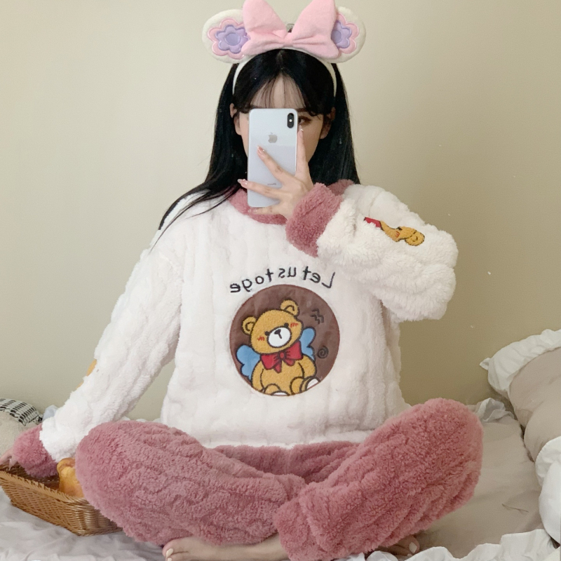加厚珊瑚绒睡衣女套装女士冬季甜美可爱刺绣提花保暖长袖家居服潮