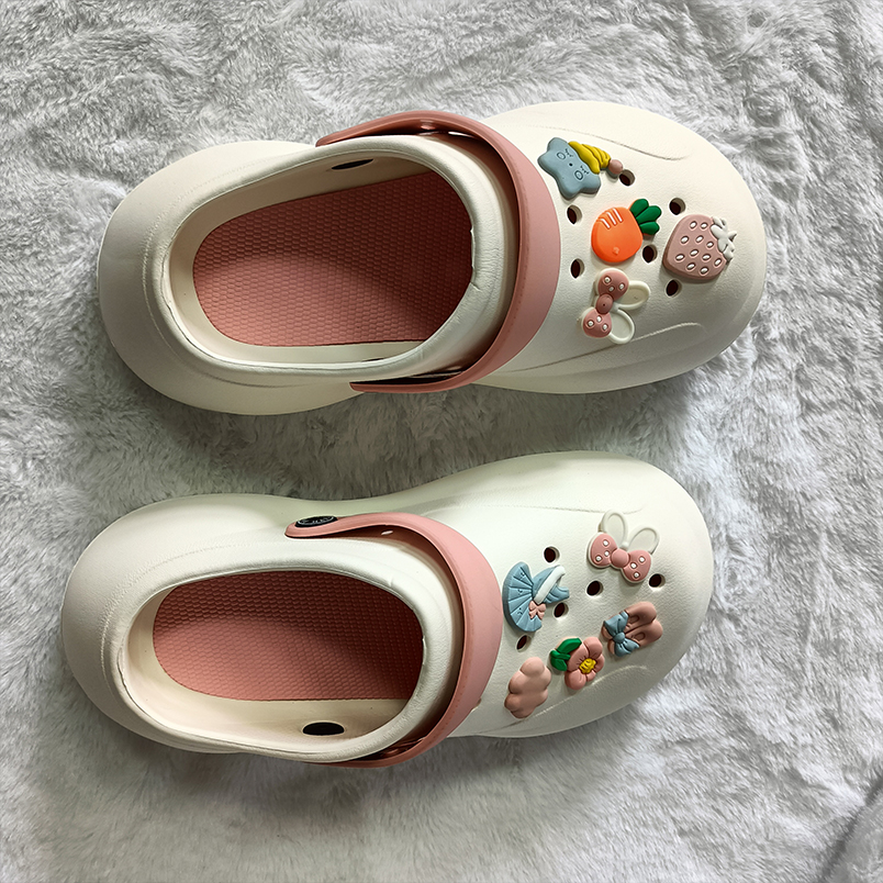 E23   女鞋  新款可爱卡通洞洞包头托鞋  CS8009-1