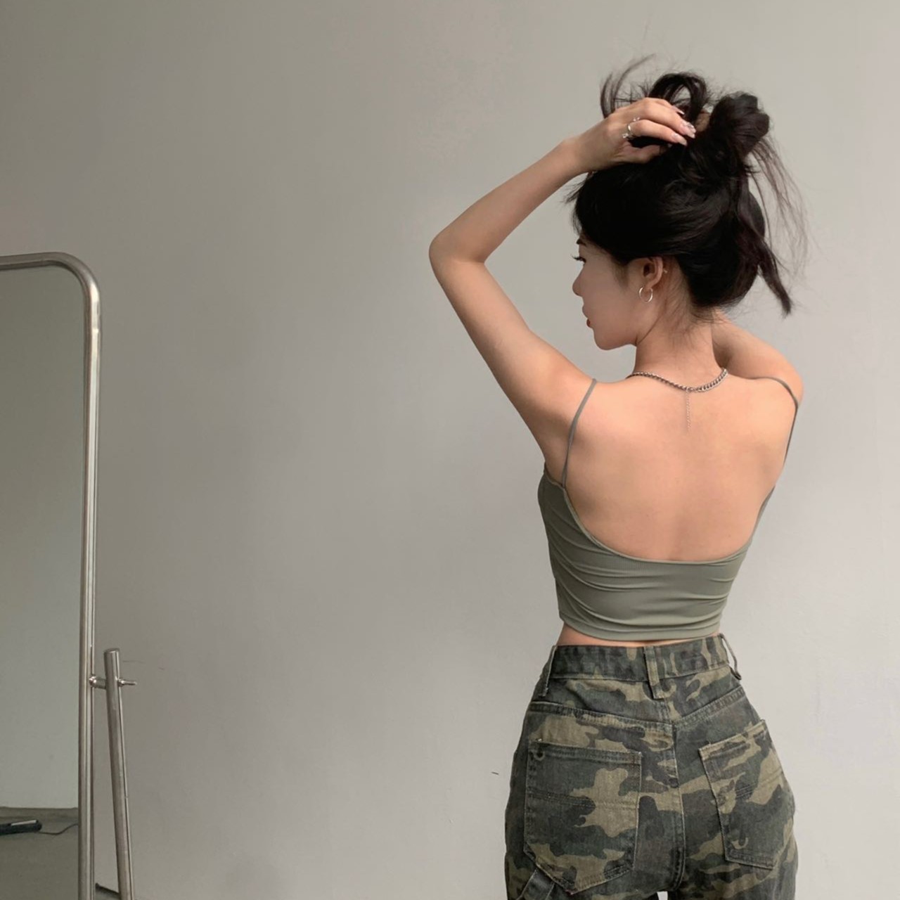 YUZHAOLIN俞兆林/细肩带吊带夏薄无痕内搭辣妹修身百搭短上衣女