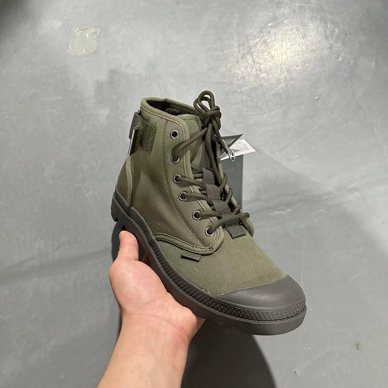 06435时尚休闲百搭潮流帆布鞋