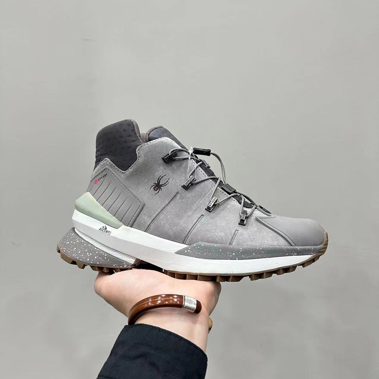 SP550款全防水中帮5层缓震徒步登山户外鞋（运动鞋码）