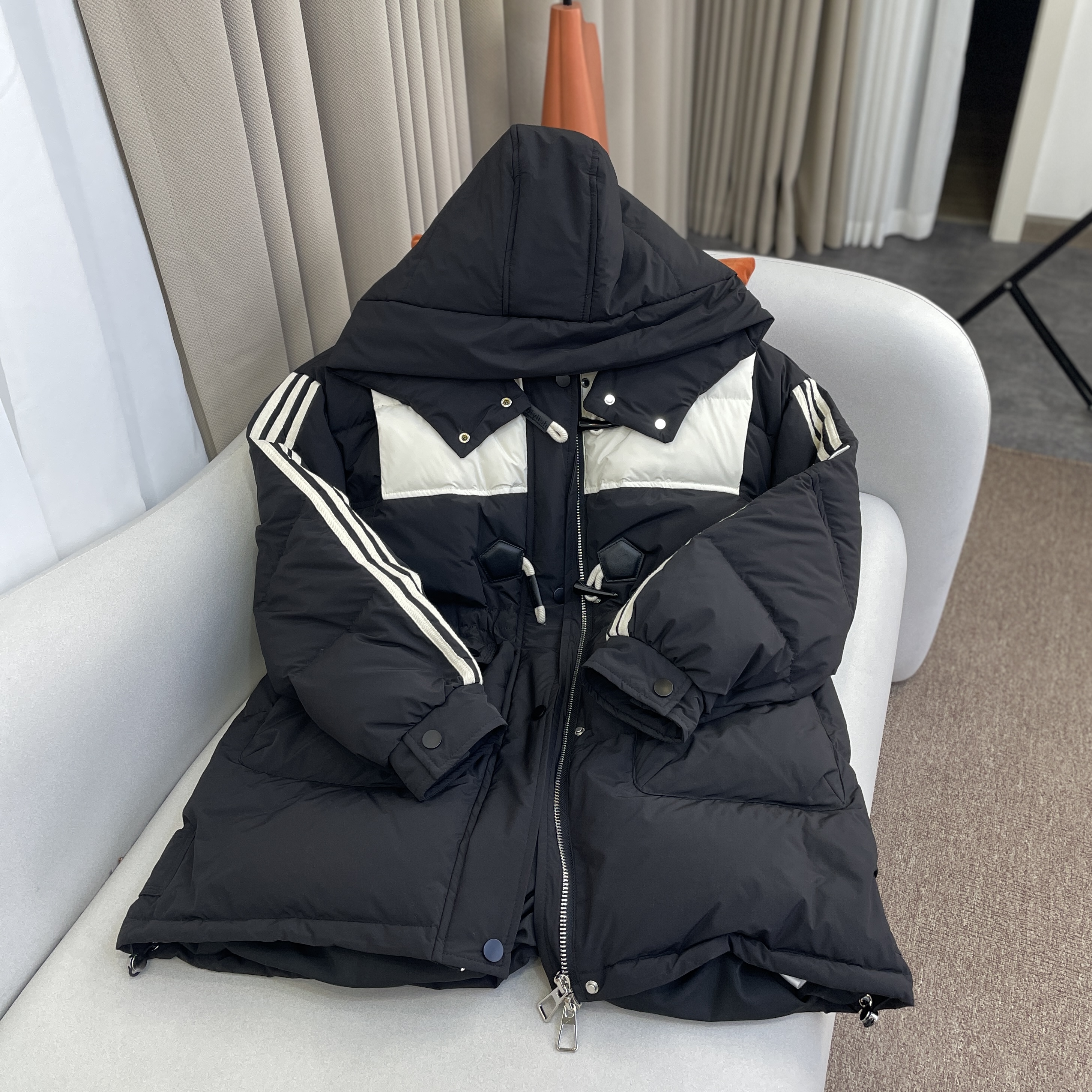 JW/静稳2023秋冬季时尚休闲经典女款简约保暖热力感羽绒服188187