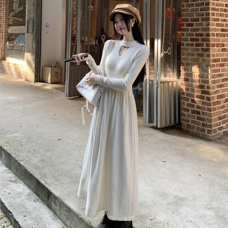 恬逸~#1220 法式长袖针织连衣裙女秋冬气质修身显瘦挂脖裙子女