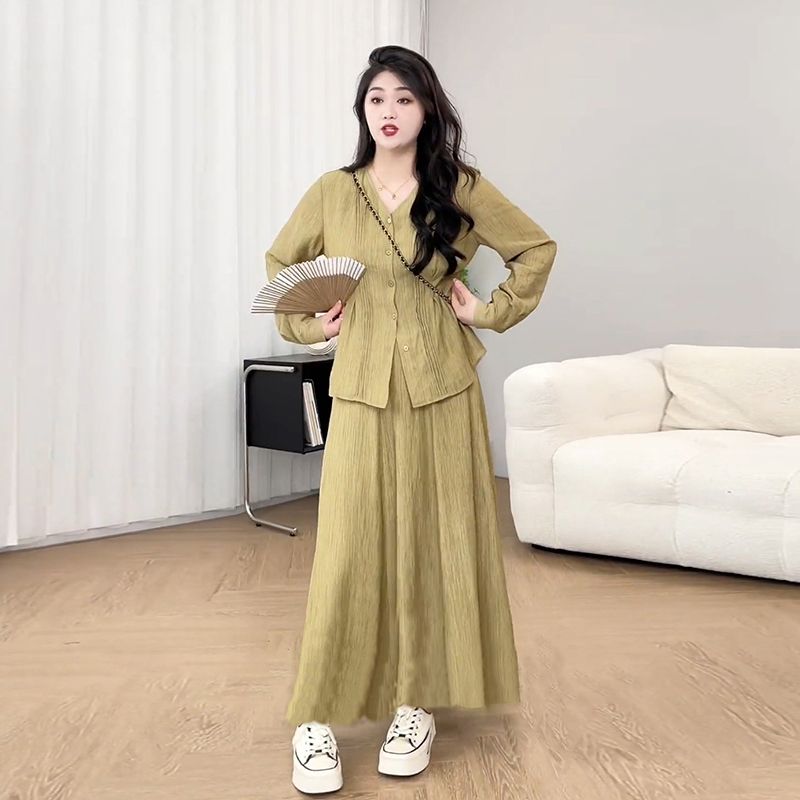 7322#新中式温柔风胖MM两件套秋季新款V领遮肚褶皱上衣遮胯半身裙