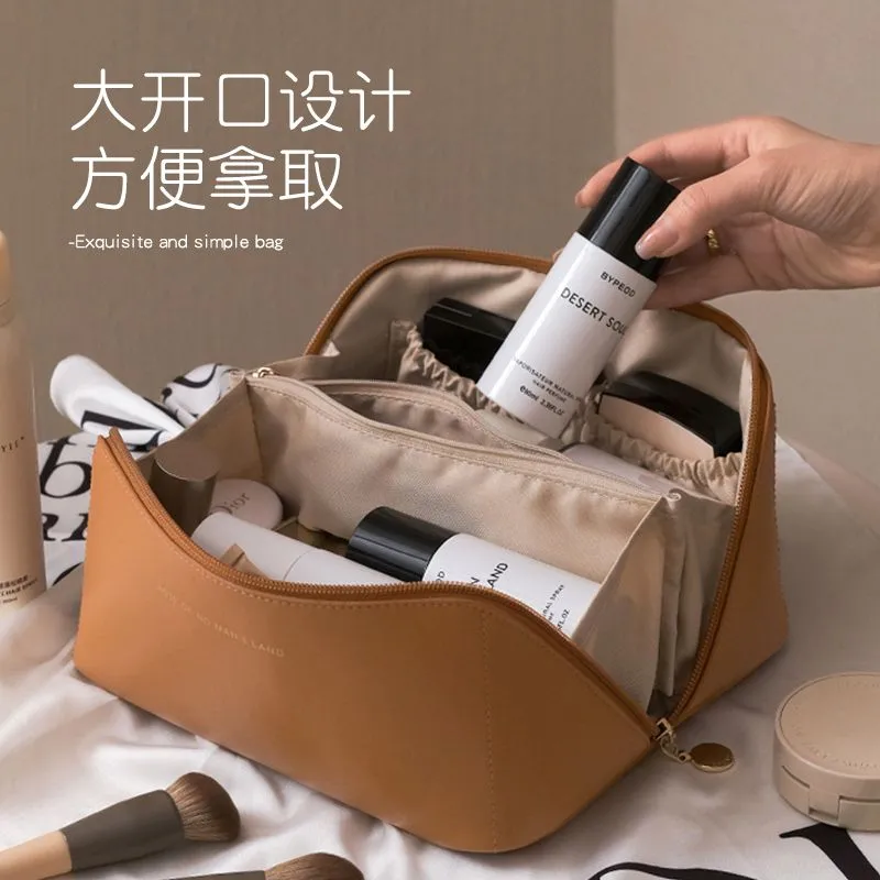 PU皮云朵枕头化妆袋大容量手提箱旅行洗漱便携式化妆包ins风外出