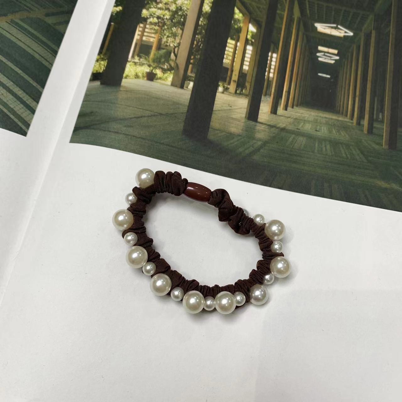 5087余小鱼 咖色韩系弹力小众简约百搭珠珠发绳女