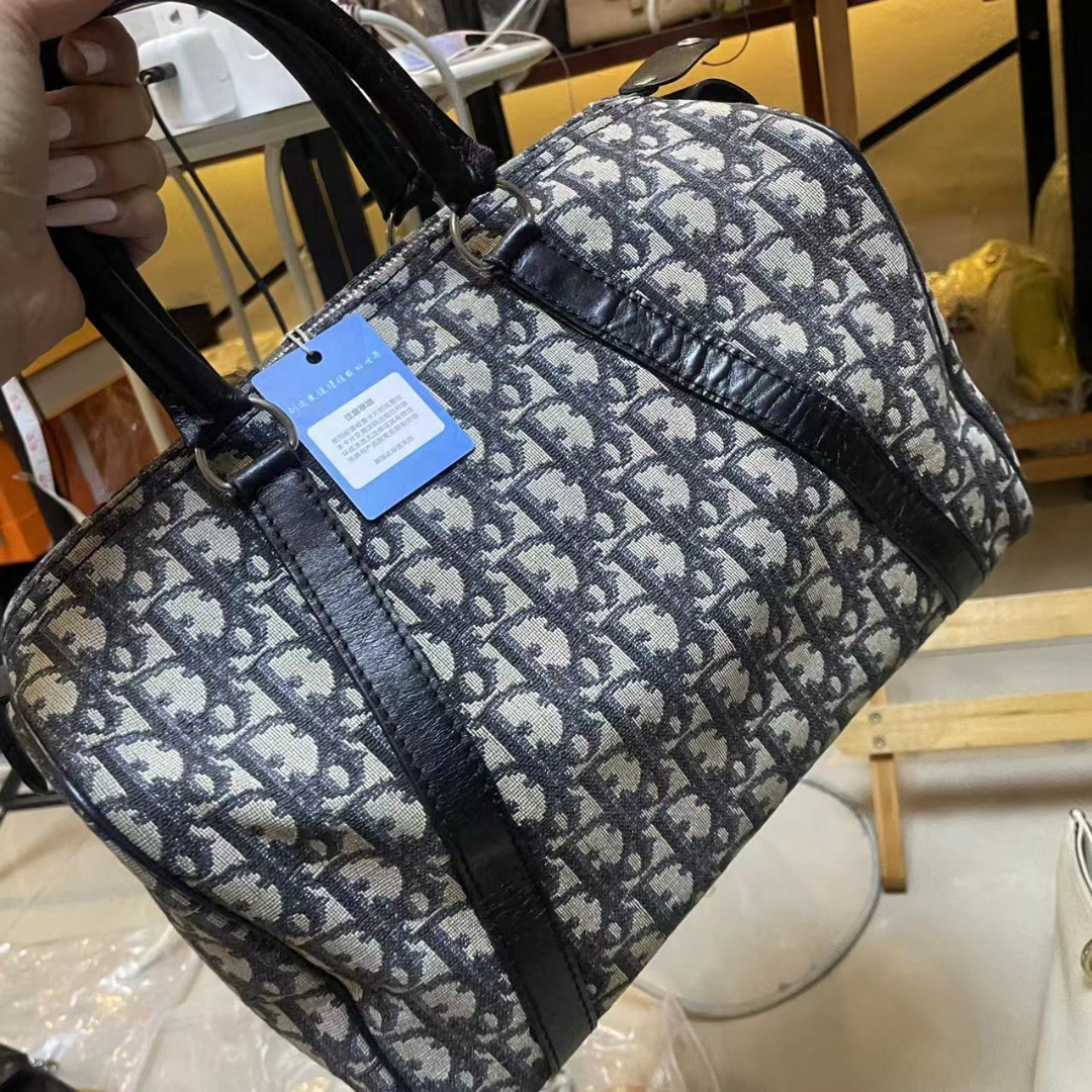 95新 Dior/迪奥 波士顿中号 黑色 CF101