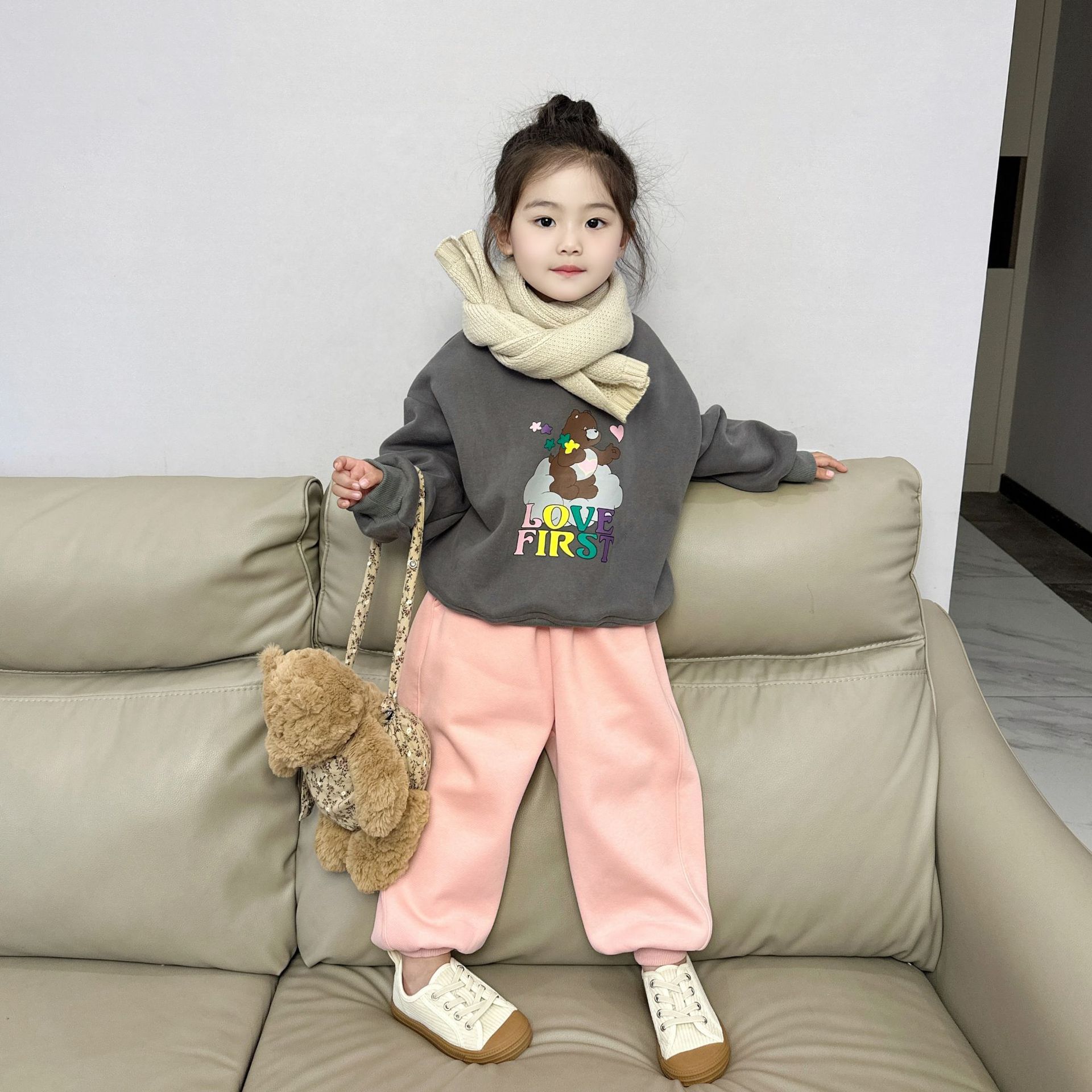 《小婕家》女童加绒加厚卫衣卫裤2024冬新款卡通可爱幼儿园校服套