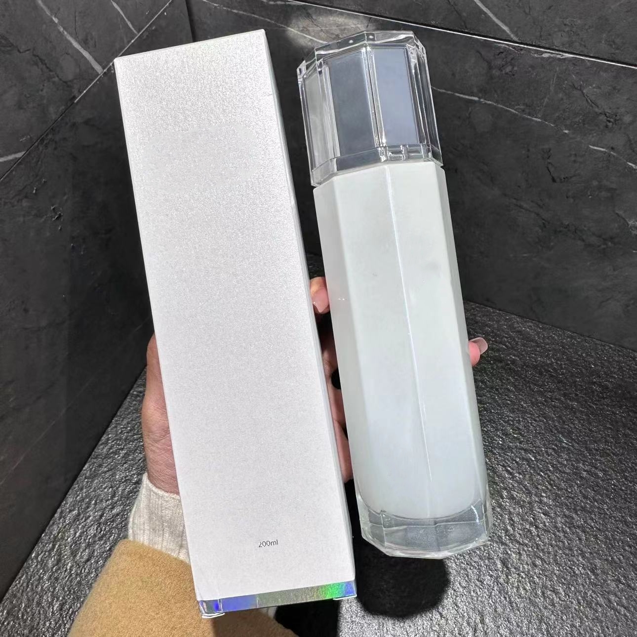 （持证上岗精华水！）赫丽美白精华修护水 一瓶多效