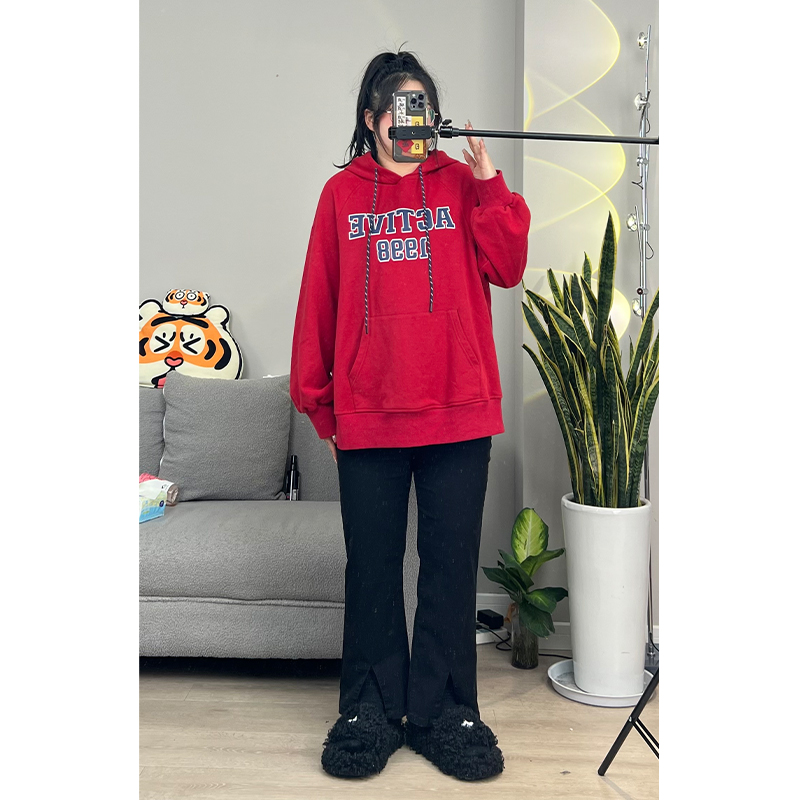 【摇摇推荐】奶香玫瑰-秋冬休闲显白印花插肩袖连帽卫衣P2D0022