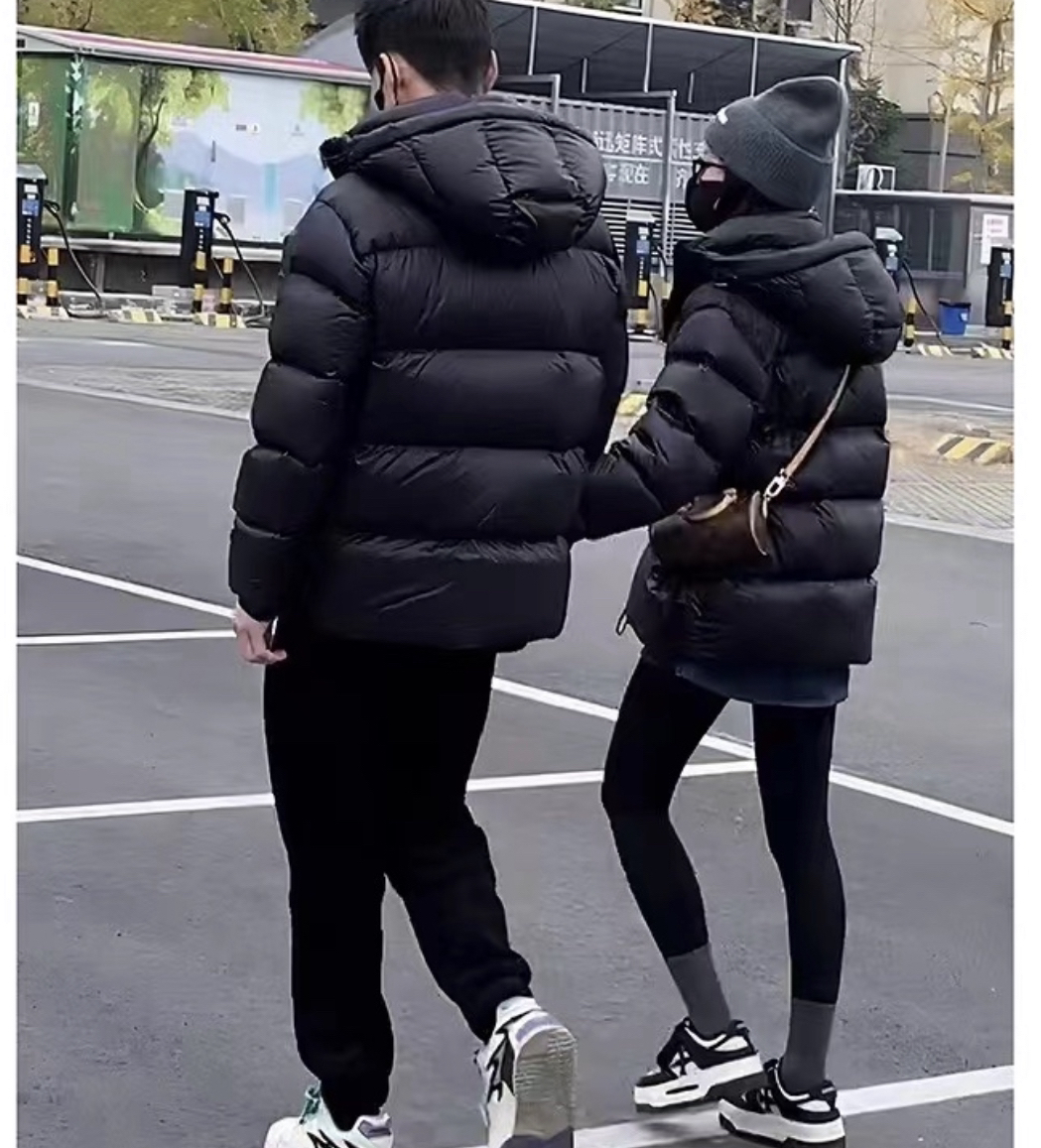 网红爆款黑金羽绒服女短款2023冬季新款韩版情侣同款街头风常规款
