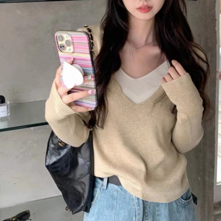 【小可爱专属】设计感V领假两件拼接针织衫女秋装韩系显瘦内搭上衣