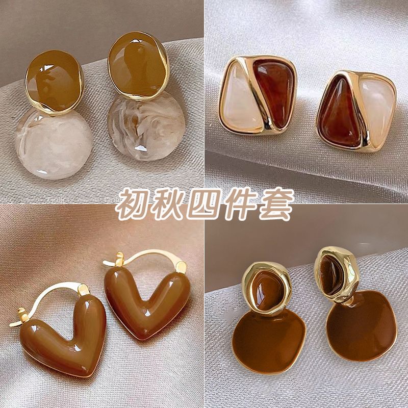 铜合金耳饰 美拉德复古法式耳钉女小众设计感耳环轻奢高级感耳坠