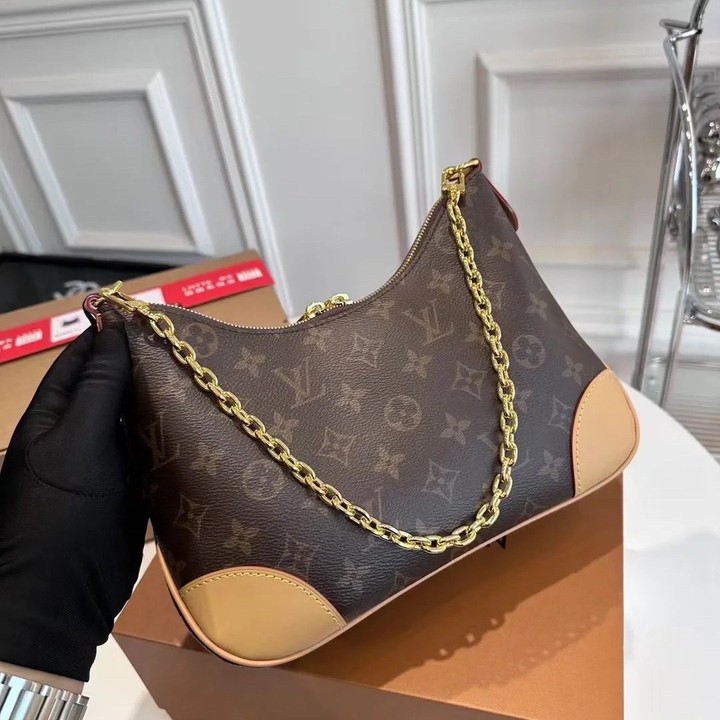 99新 LouisVuitton/路易威登 牛奢网杨贵妃/原色牛角包/