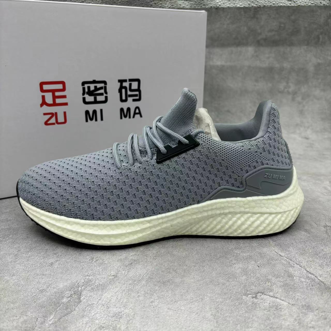 【足密码】男款秋季飞织防滑舒适运动鞋