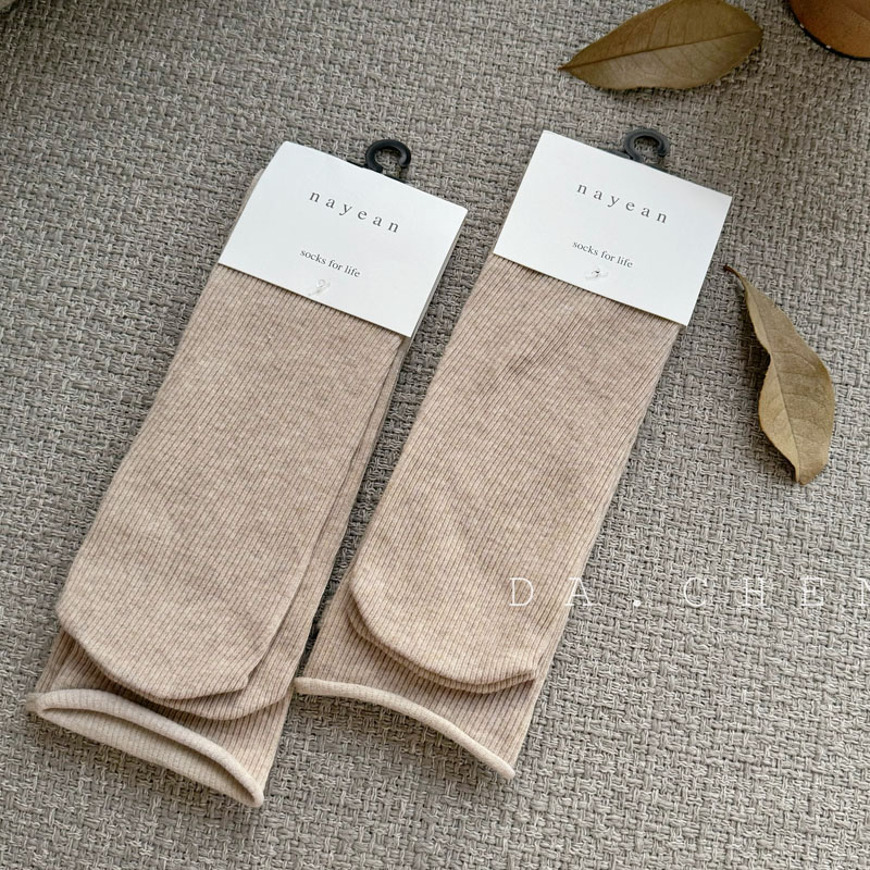 DA-“复古百搭中筒袜”秋冬季纯色保暖女士袜子
