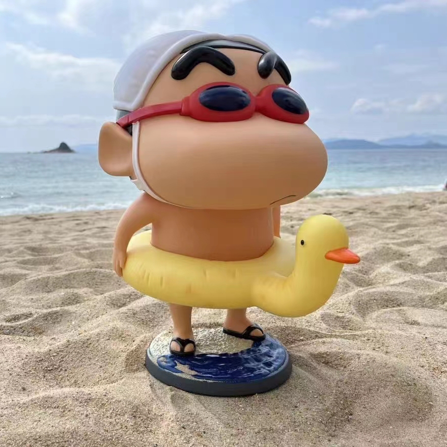 游泳圈蜡笔小新（搪胶空心）大黄鸭小新手办可爱公摆件